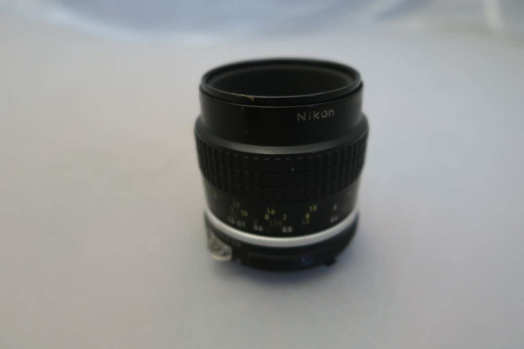 Nikon F3 35mm film camera + 28mr f2.8 + 55mm f2.8 Macro lenses & Leather cover - missing film cap