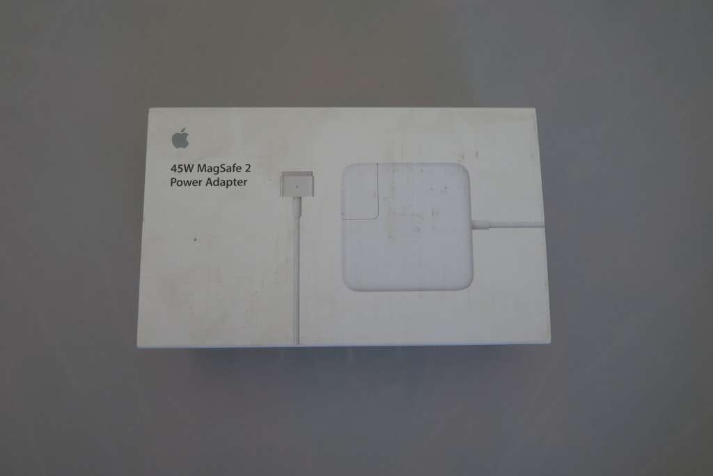 Apple Macbook 45W MagSafe 2 Power Adapter