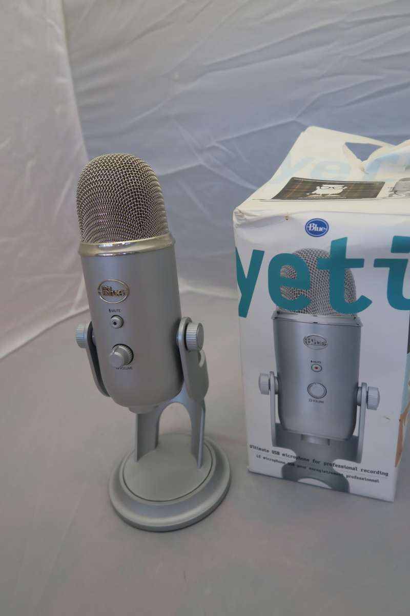 Blue Yeti Microphone *excluding USB Mini-B cable