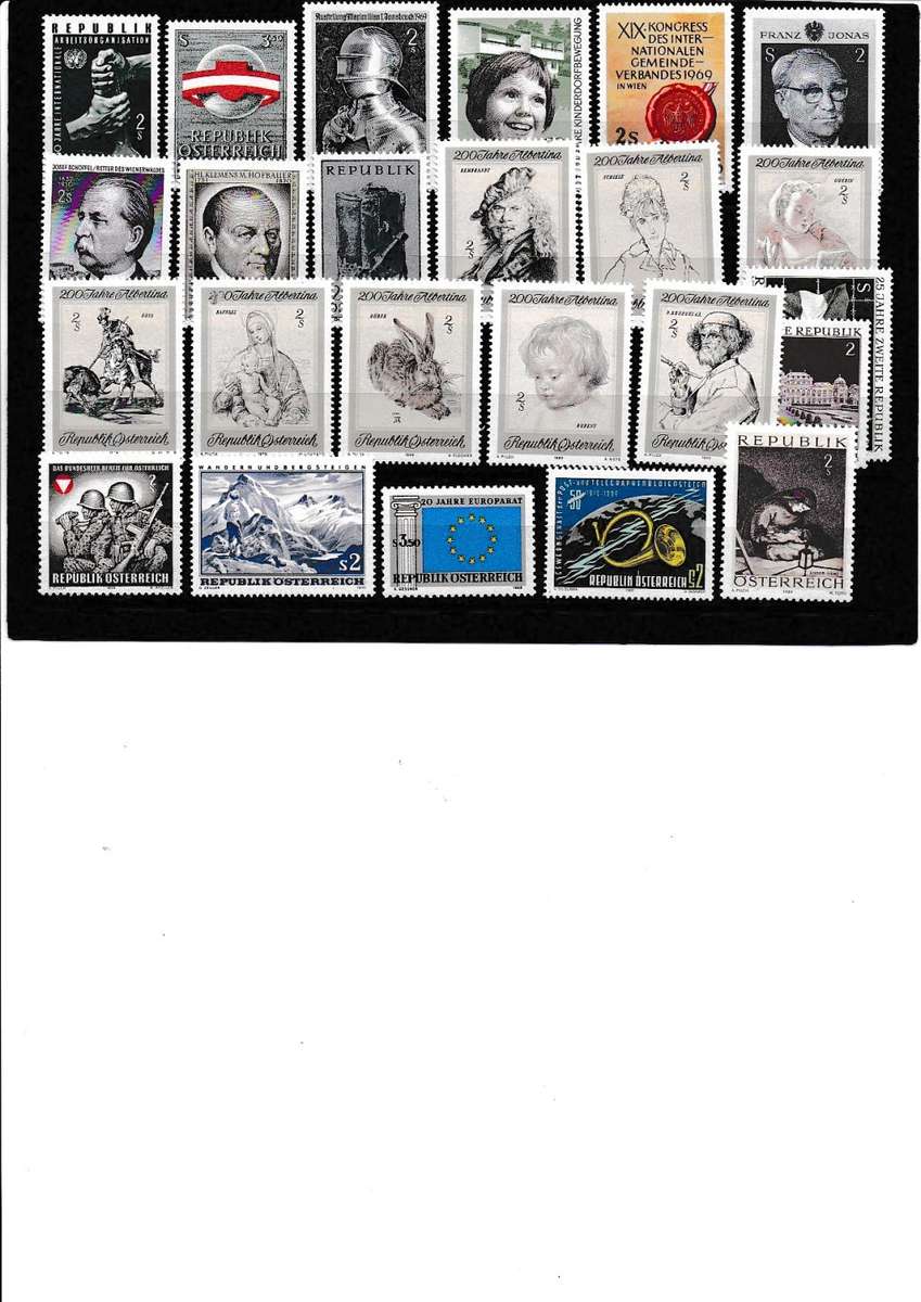 AUSTRIA 24 STAMPS MNH