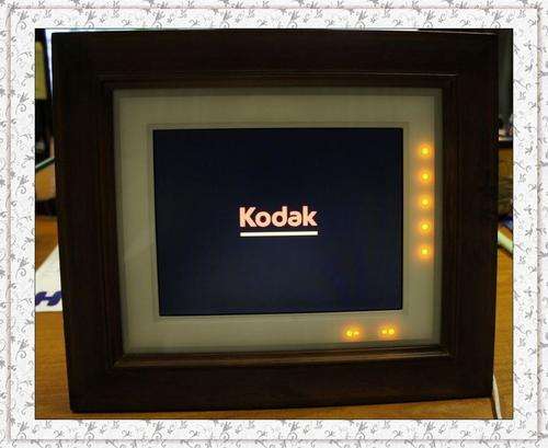 KODAK EASYSHARE D830 Digital Frame
