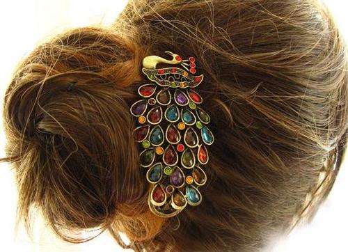 ***True Grace Accessories*** Lovely Vintage Jewelry Crystal Peacock Hair Clip