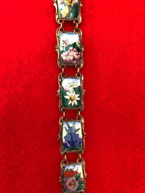 Beautiful Antique Victorian Gilt And Enamel Flower Panel Bracelet