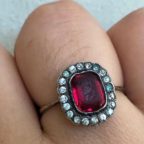 Beautiful Late Victorian/Edwardian 9ct Gold/Silver Red Paste Ring