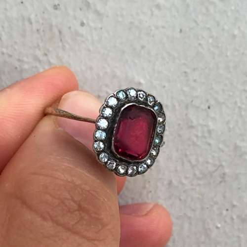 Beautiful Late Victorian/Edwardian 9ct Gold/Silver Red Paste Ring