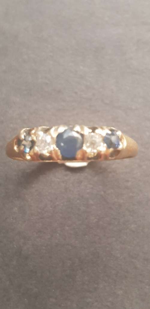 18K GOLD RING SET WITH OLD CUT DIAMONDS & SAPPHIRES