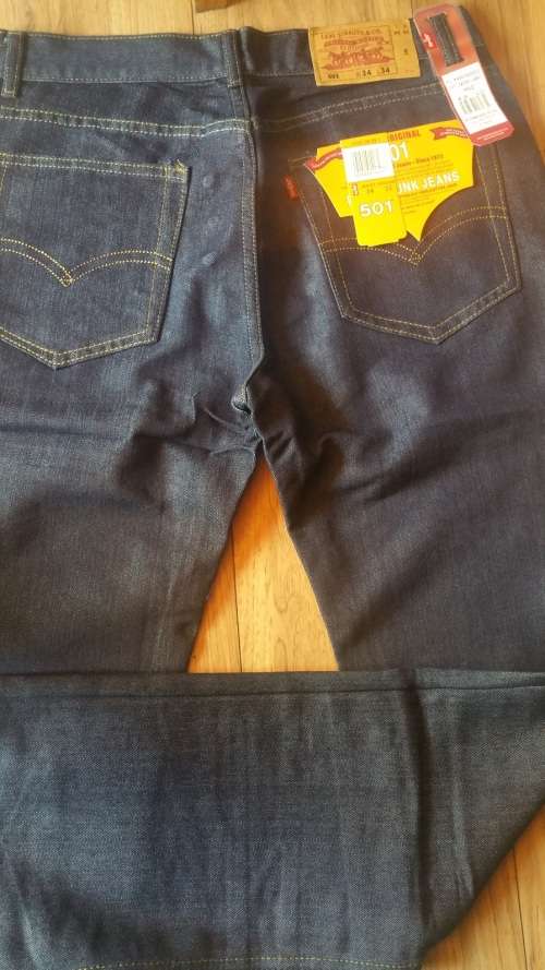 LEVI STRAUSS - 501 - Mens Jeans - W36L34 - Brand New