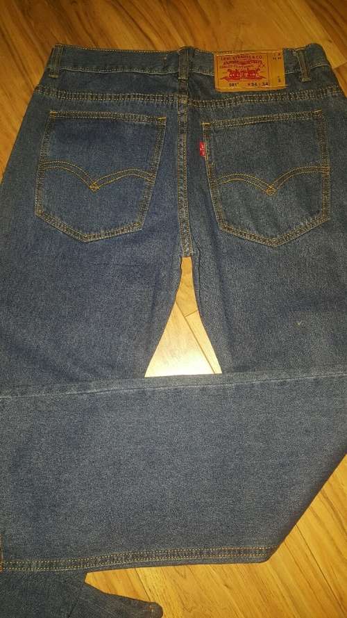 LEVI STRAUSS - 501 - Mens Jeans - W34L34 - Brand New