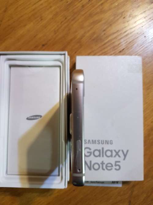 Samsung Note 5 32GB Boxed + Fast Charger + Tempered Glass + Body Glove Cover - excellent condition