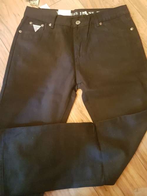 GUESS JEANS SIZE W40 - Brand New - Mens Jeans (Black)