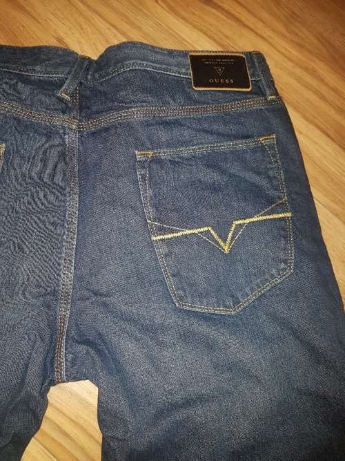 GUESS JEANS SIZE W36L34 - Brand New - Mens Jeans _ Blue