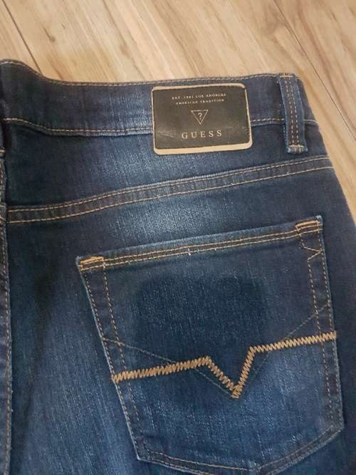 ORIGINAL GUESS JEANS SIZE W34L32 - Brand New (Slim Fit)