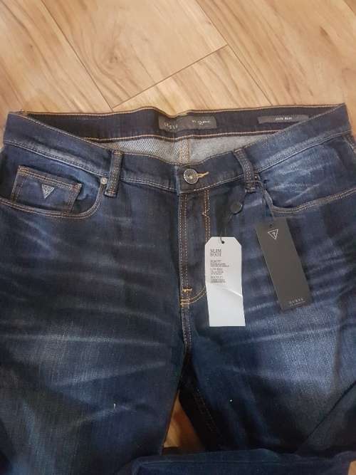 ORIGINAL GUESS JEANS SIZE W34L32 - Brand New (Slim Fit)