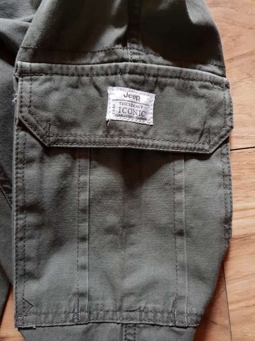 ORIGINAL JEEP - Mens Pants (long) - SIZE 34 - Brand New - Olive