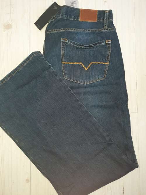 Original GUESS JEANS - SIZE W36L34 - Brand New - Blue