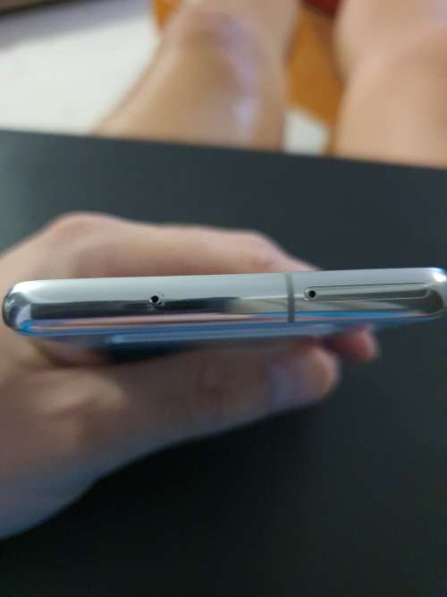 Samsung Galaxy S10 128GB - Mint Condition - with box and accessories