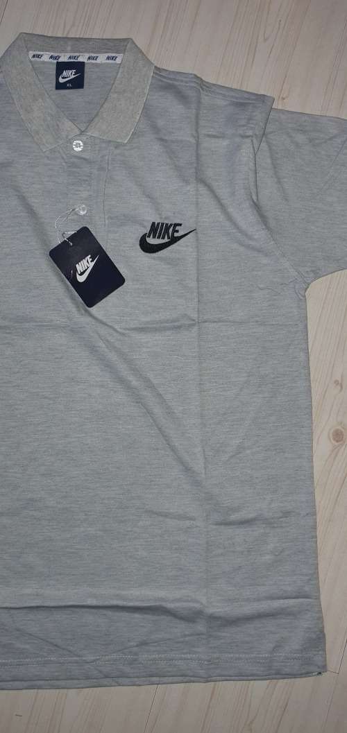 Nike Slim Fit - Large - Brand new - with tags (Light Grey)
