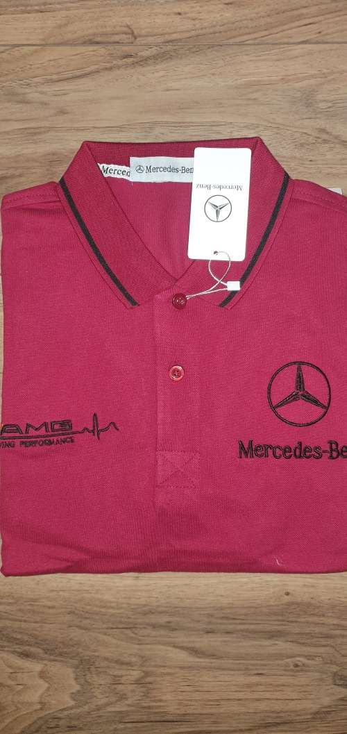 Mercedes-Benz Slim Fit - Medium - Brand new - with tags (Maroon)