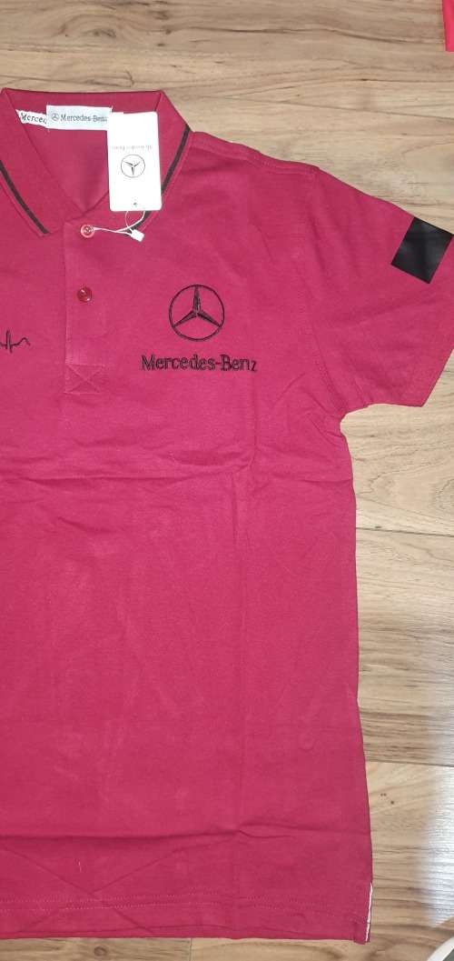 Mercedes-Benz Slim Fit - Medium - Brand new - with tags (Maroon)