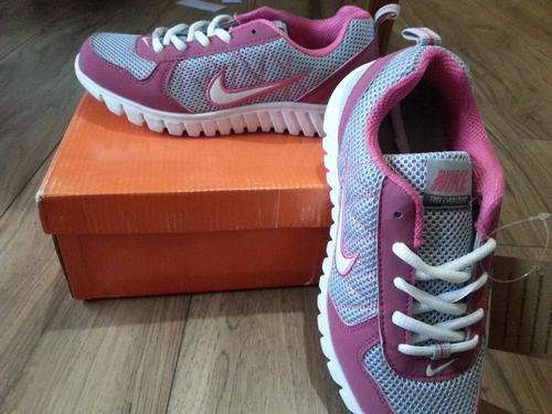 Nike Womens Shoes UK 5.5  - Brand New