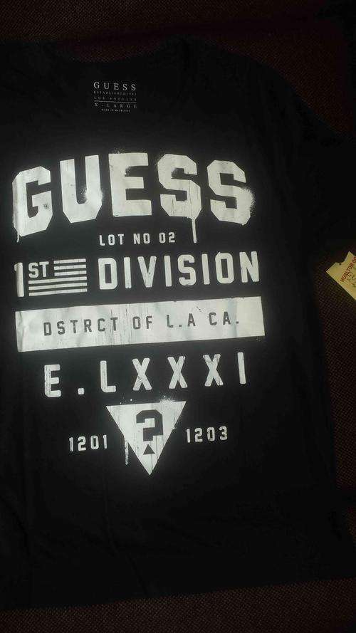 ORIGINAL - GUESS - Large - Brand New