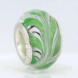 5 Irresistible Brand New Charms (AA57)