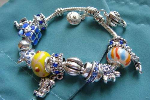 Stunning Brand New Bracelet AA67