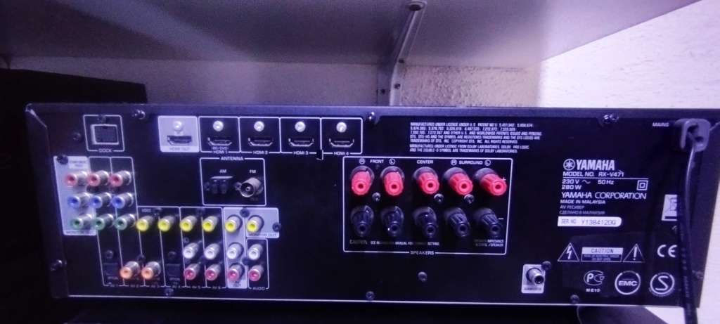 YAMAHA RX-V471 & RX-V477 (FOR PARTS OR REPAIR)