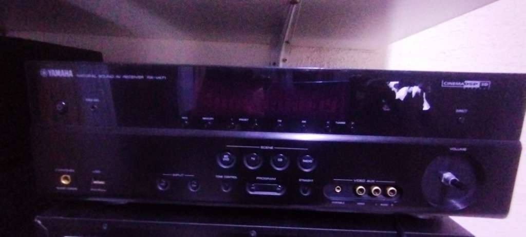 YAMAHA RX-V471 & RX-V477 (FOR PARTS OR REPAIR)