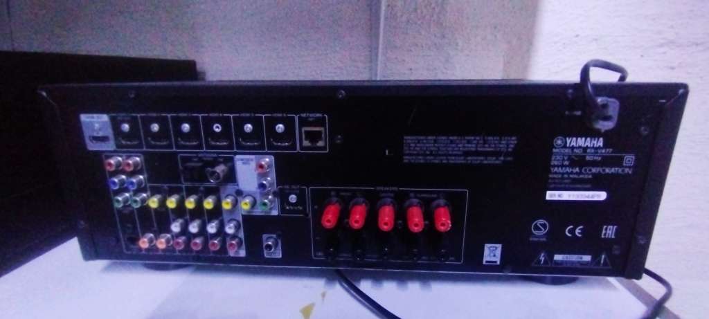 YAMAHA RX-V471 & RX-V477 (FOR PARTS OR REPAIR)
