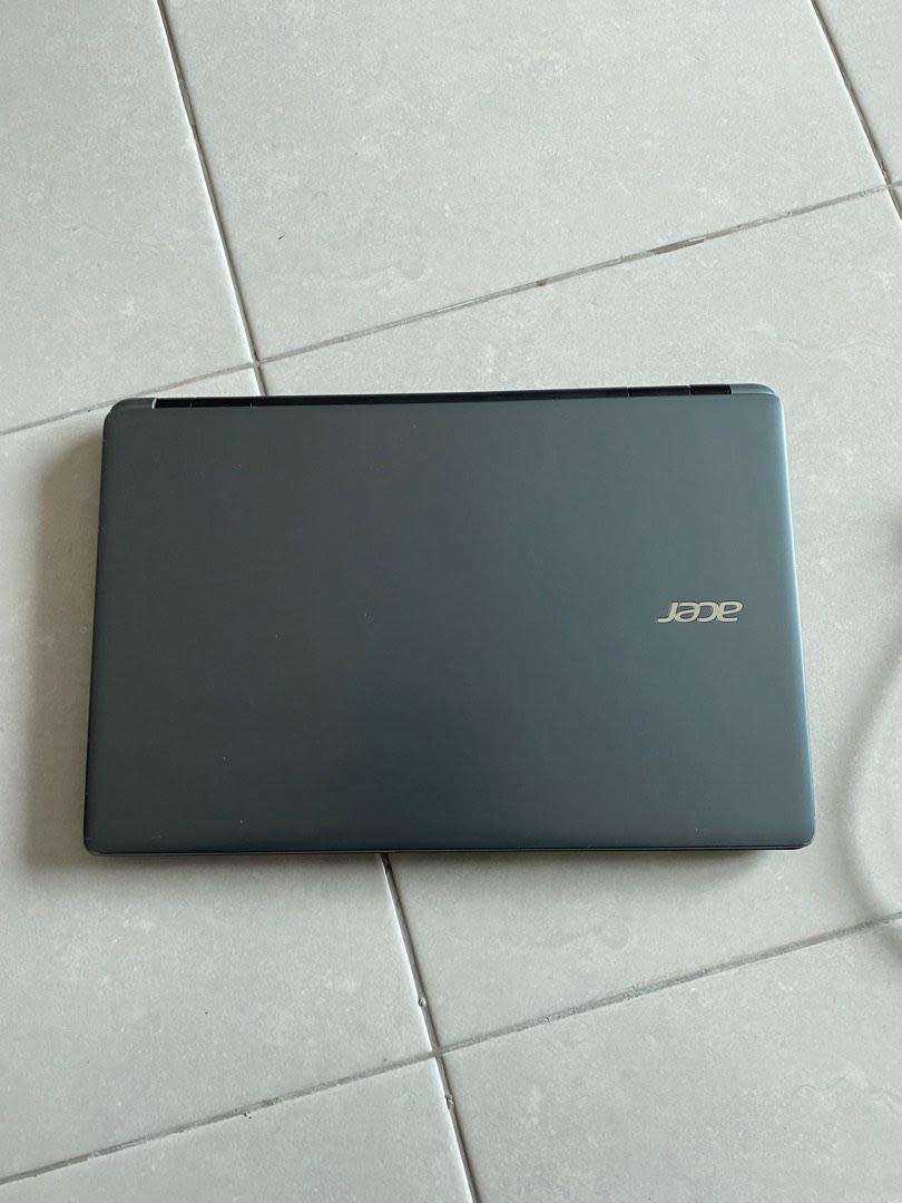 ACER TRAVELMATE i5 12 GIG RAM, 1TB HDD.