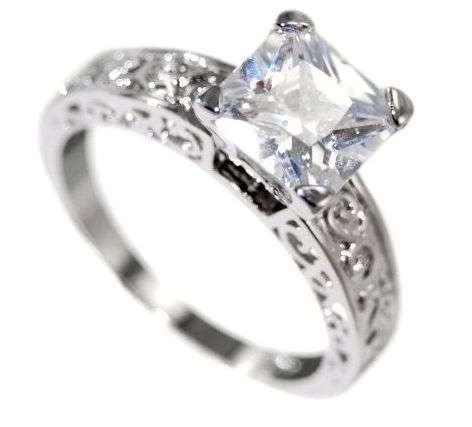 **FREE SHIPPING!**2.05CTS VICTORIAN PRINCESS CUT ENGAGEMENT RING CLAD IN 18K GOLD SIZE 9