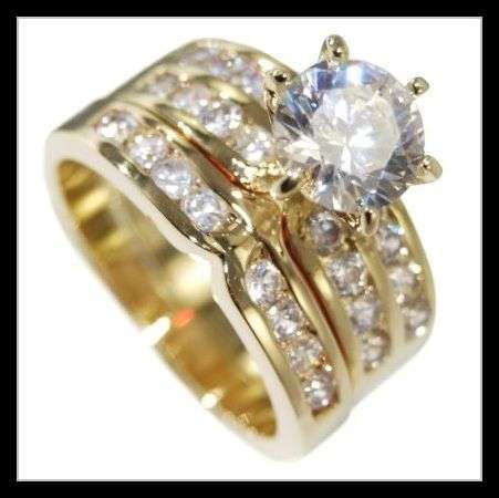 **FREE SHIPPING** VINTAGE STYLE WEDDING RING SET SZ9