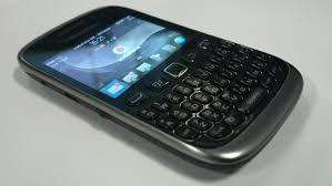 BLACKBERRY CURVE 9320 (black) WITH CHARGER