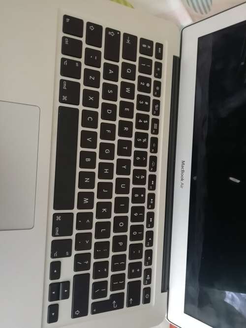 MacBook Air i5 (2015 model)