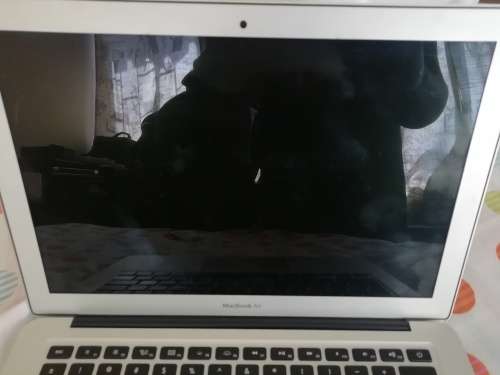 MacBook Air i5 (2015 model)