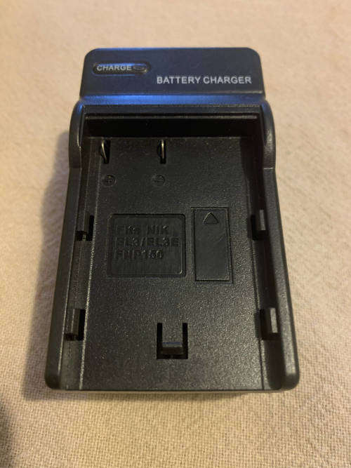 Nikon D700 FX camera + 35mm 2D + Battery grip MB-D10