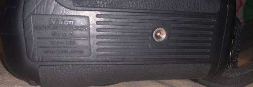 Nikon D700 FX camera + 35mm 2D + Battery grip MB-D10