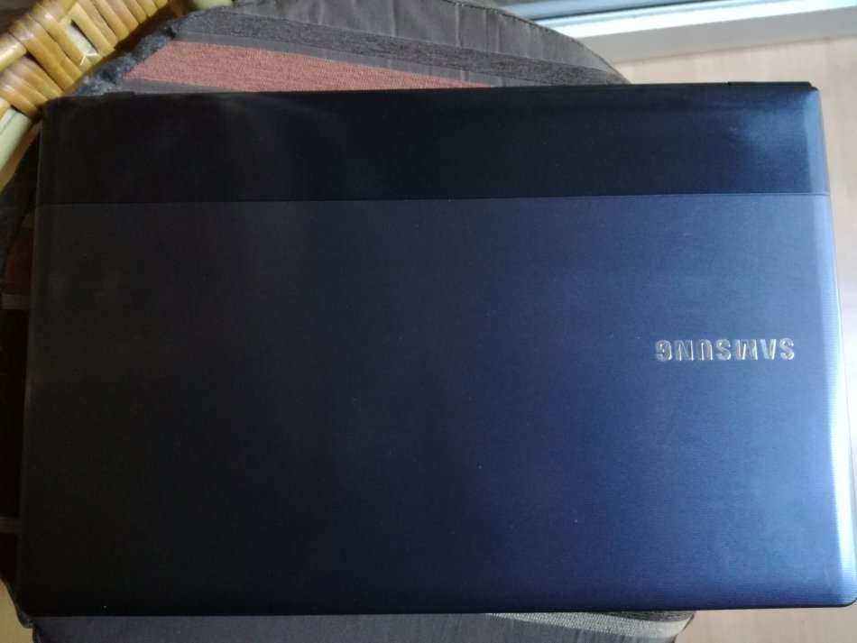 Samsung NP300E5A