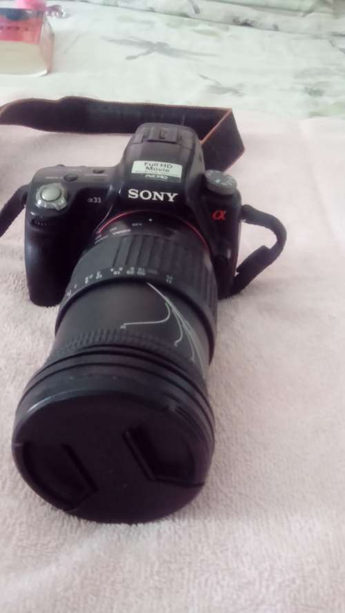 SONY a33 DSLR CAMERA WITH SIGMA 28/200 LENS