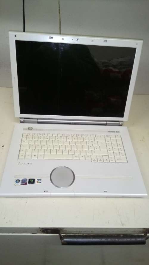 Packard Bell 17.1" for repair or spares