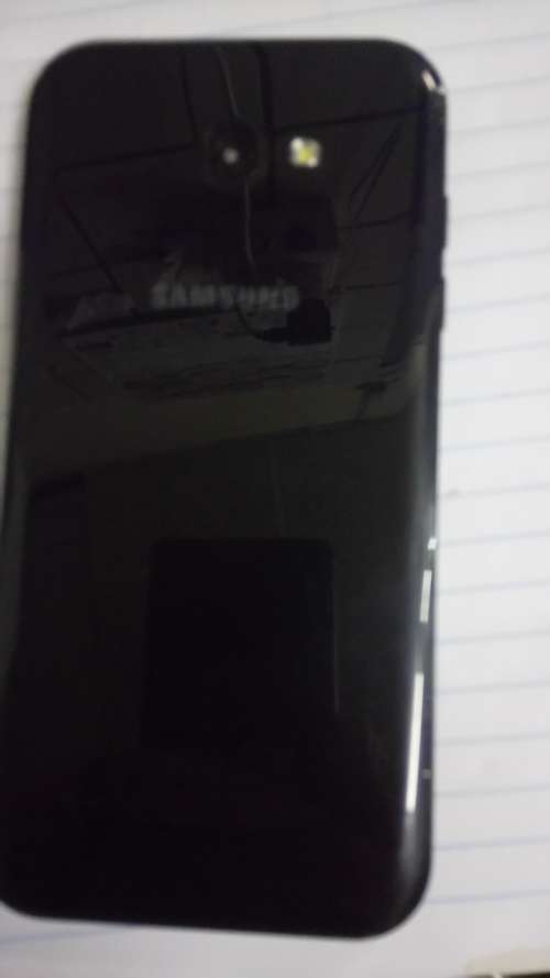 Samsung A7 (2017)