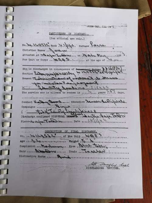 Original WW2 UDF Signal Corps Ladies`s Uniform - With Records