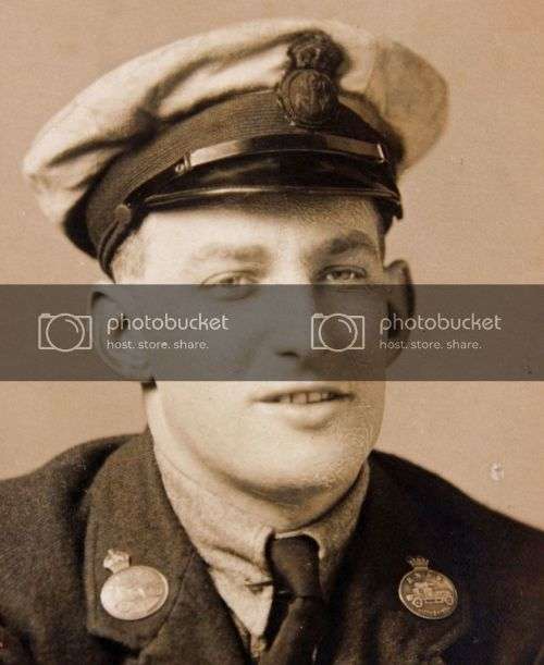 British WW1 Royal Naval Air Service Armoured Car badge