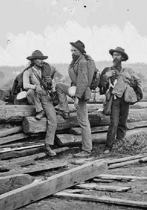 Brand new unused Replica ACW Confederate tin water bottle