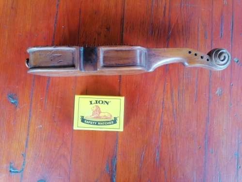 Boer POW crochet block in violin form