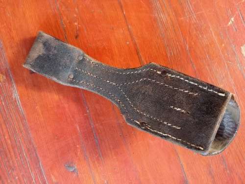 German WW1 Bayonet Frog