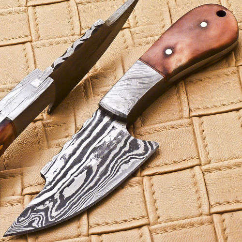 Unique Custom Made Damascus Steel Skinning Knife
