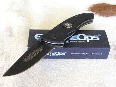 Smith &Wesson Black G10 Extreme Ops Linerlock Knife