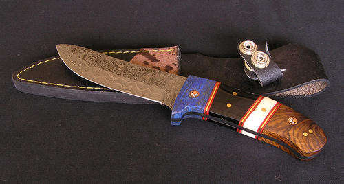 Custom Hand Made Full Tang Damascus Steel Hunting Knife - Buffalo Horn & Burlwood Handle